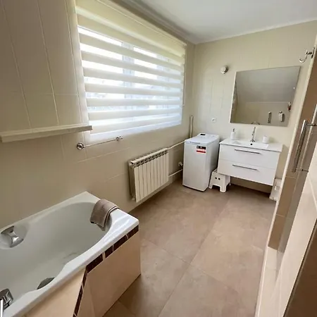 Apartament Dobra Przystan *